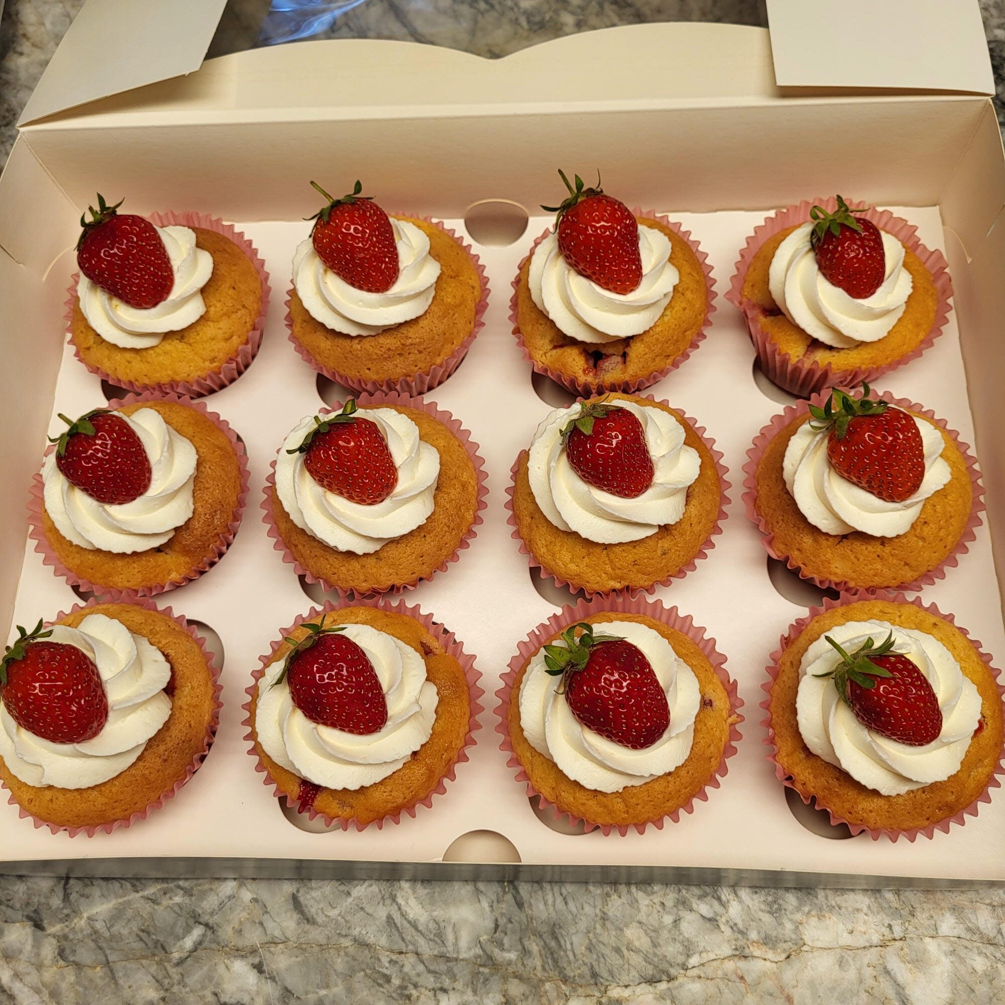Macarons & cupcakes – Image 15